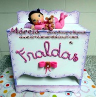 /album/kit%20higiene%20e%20decora%c3%a7%c3%a3o/porta-fraldas-bebe-jpg/